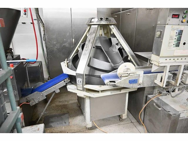 Werner & pfleiderer ccr 59k cilindrische conische opbolmachine - afbeelding 1 van  4