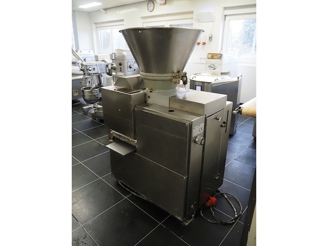 Werner & pfleiderer haton bv - afbeelding 3 van  9