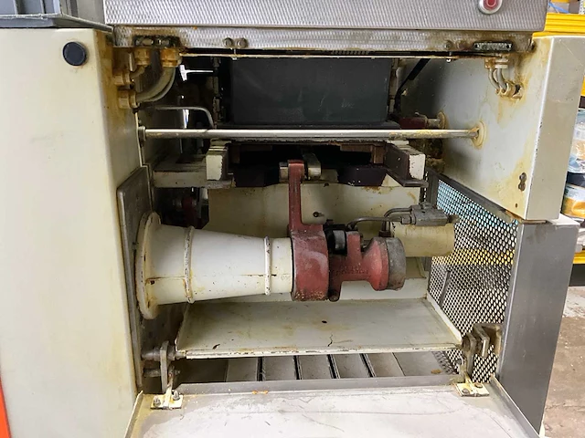 Werner & pfleiderer multimatic 5 rijen kopmachine - afbeelding 9 van  17
