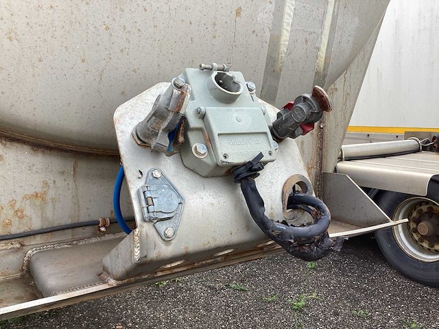 West mark tank oplegger - afbeelding 16 van  18