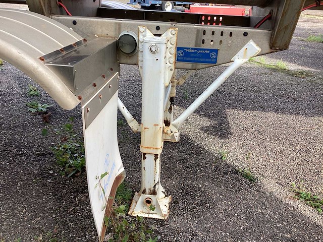 West mark tank oplegger - afbeelding 17 van  18