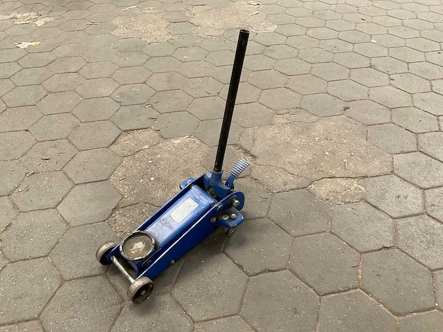 Westward 5ml65a garagekrik - afbeelding 1 van  5