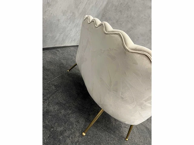 Westwing - design sofa beige - schelp velvet - afbeelding 2 van  12