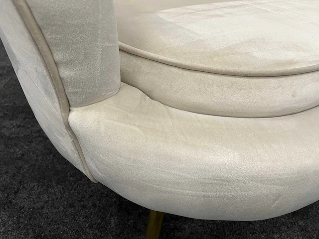 Westwing - design sofa beige - schelp velvet - afbeelding 9 van  12