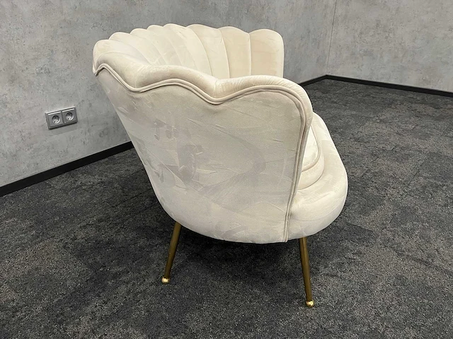 Westwing - design sofa beige - schelp velvet - afbeelding 12 van  12