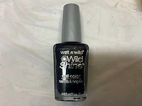Wet ‘n wild nagellak (6900x) - afbeelding 4 van  11