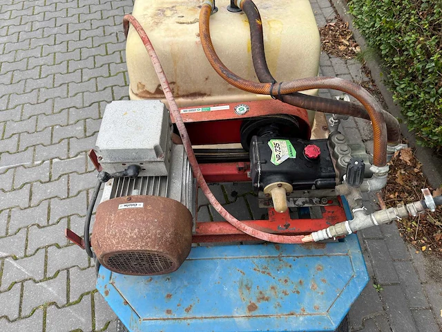 Weterings spuitwagen - afbeelding 4 van  13