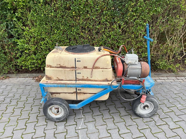 Weterings spuitwagen - afbeelding 9 van  13