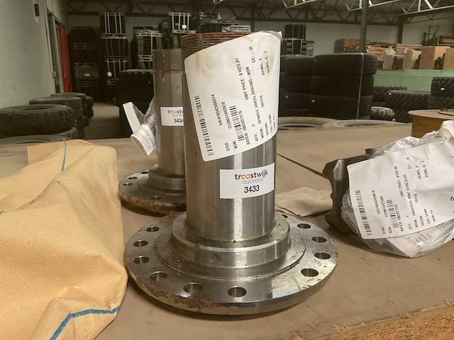 Wheel spindle - afbeelding 1 van  3