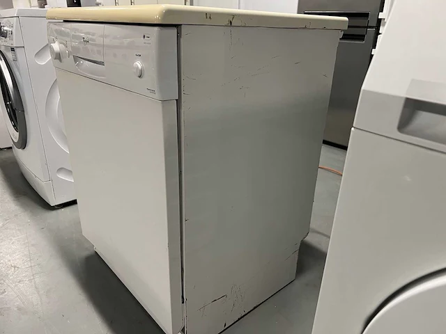 Whirlpool - - whirlpool vaatwasser + whirlpool wasmachine bovenlader - afbeelding 12 van  15