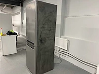 Whirlpool - whirlpool grijs koelkast + toyota naaimachine + el. heater convector - afbeelding 9 van  15