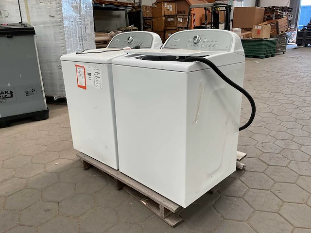 Whirlpool 588 wasmachine (2x) - afbeelding 1 van  11