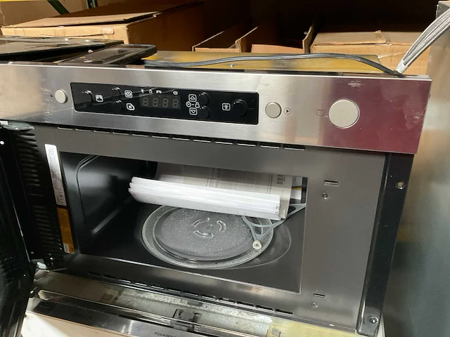 Whirlpool amw4910ix magnetron met stoomfunctie - afbeelding 3 van  4