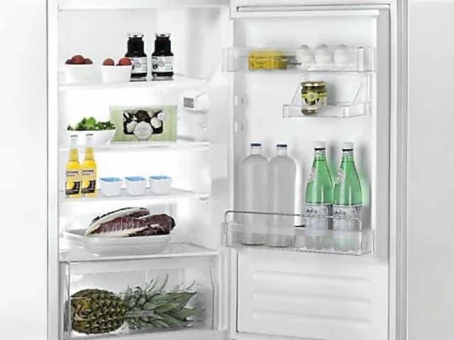 Whirlpool arg 100711 inbouw koelkast - afbeelding 1 van  5