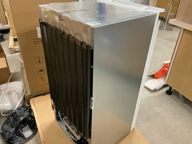 Whirlpool arg100711 inbouw koelkast - afbeelding 7 van  7
