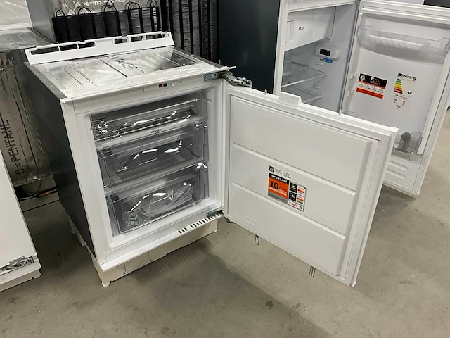 Whirlpool wbufz011 vriezer - afbeelding 3 van  3