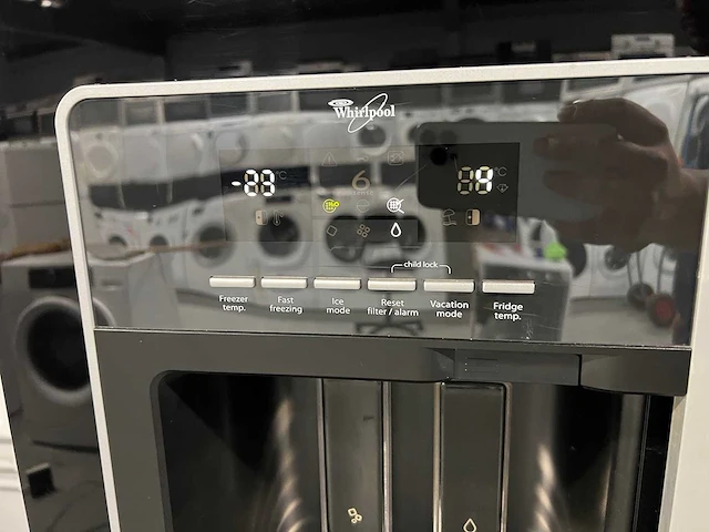 Whirlpool,samsung - whirlpool amerikaans koelkast+ samsung eco bubble wasmachine+ whirlpool inbouw oven - afbeelding 17 van  23