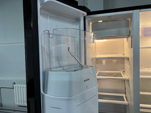 Whirlpool,samsung - whirlpool amerikaans koelkast+ samsung eco bubble wasmachine+ whirlpool inbouw oven - afbeelding 21 van  23
