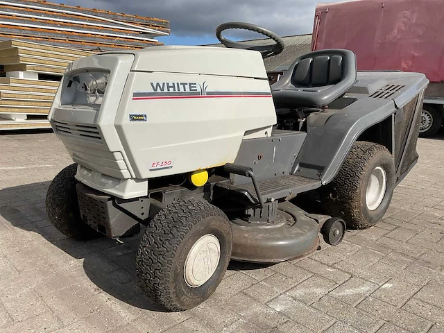 White et-130 zitmaaier - afbeelding 1 van  13