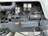 White field boss 2-105 oldtimer tractor - afbeelding 3 van  25