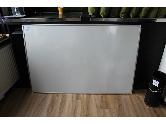 Whiteboard afm. 120 x 90 cm. - afbeelding 1 van  1
