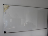 Whiteboard. afmeting. 180 x 90 cm. - afbeelding 1 van  2