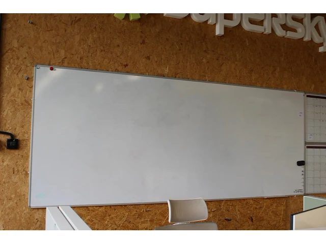 Whiteboard. afmeting 302 x 120 cm. - afbeelding 2 van  2