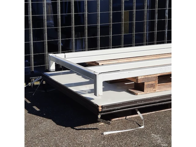 Whiteboard en een metalen onderstel - afbeelding 5 van  6