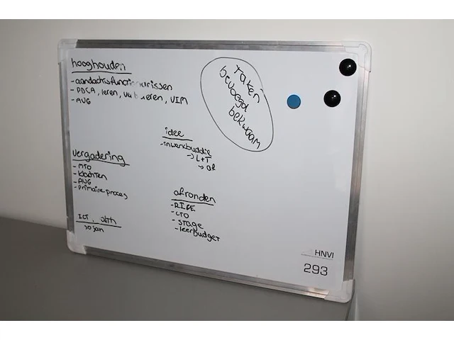 Whiteboard met afmeting 60 x 45 cm. - afbeelding 1 van  1