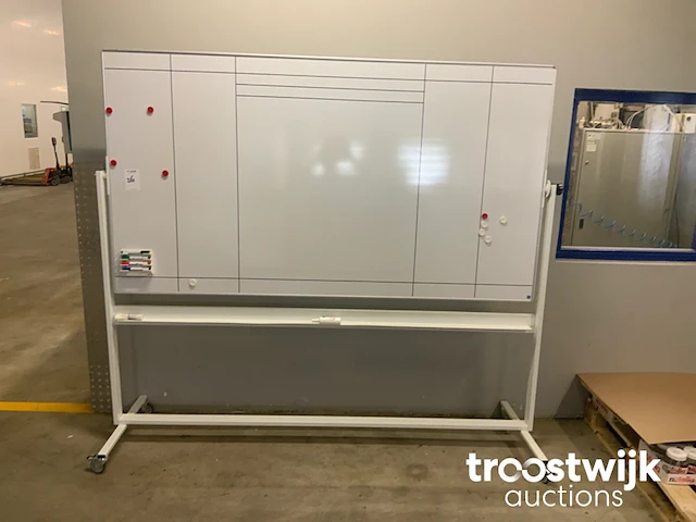Whiteboard - afbeelding 1 van  3