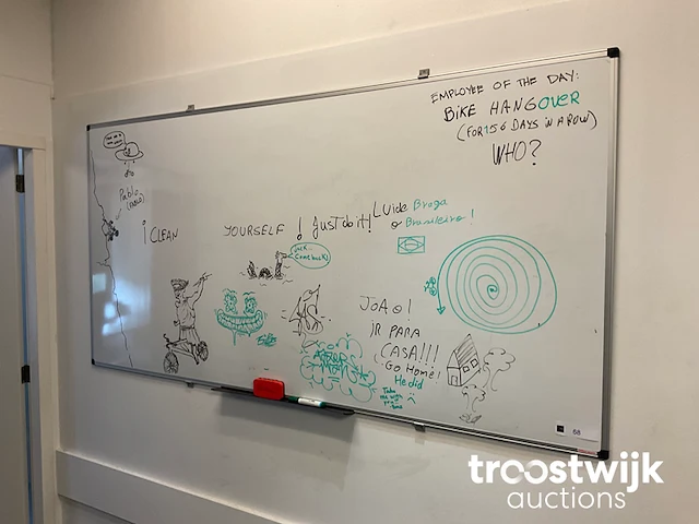 Whiteboard - afbeelding 1 van  1