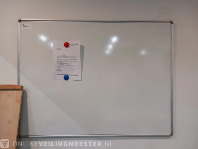 Whiteboard - afbeelding 2 van  3