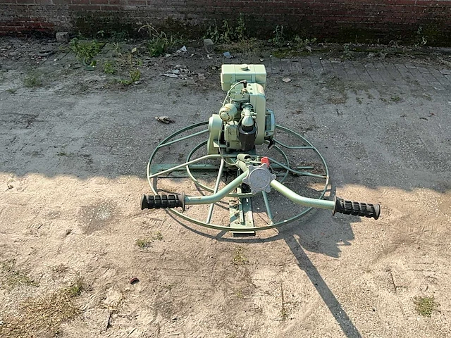 Whiteman 2198919 cement floor finisher - afbeelding 12 van  19