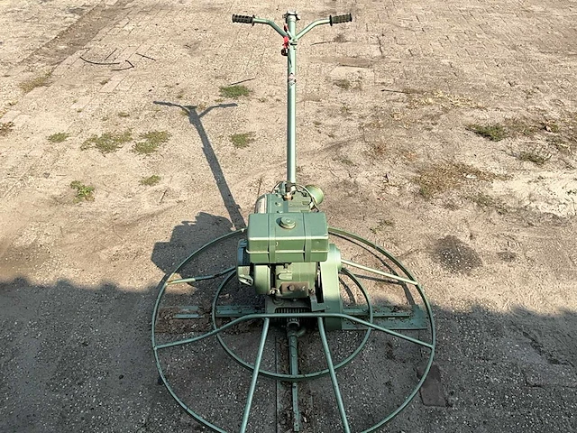 Whiteman 2198919 cement floor finisher - afbeelding 16 van  19