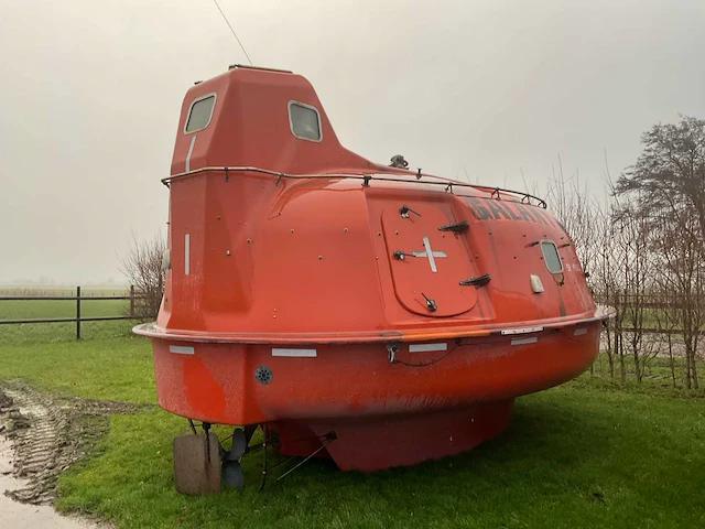 Whittakerq ca5400 reddingsboot “lifeboat” - afbeelding 1 van  26