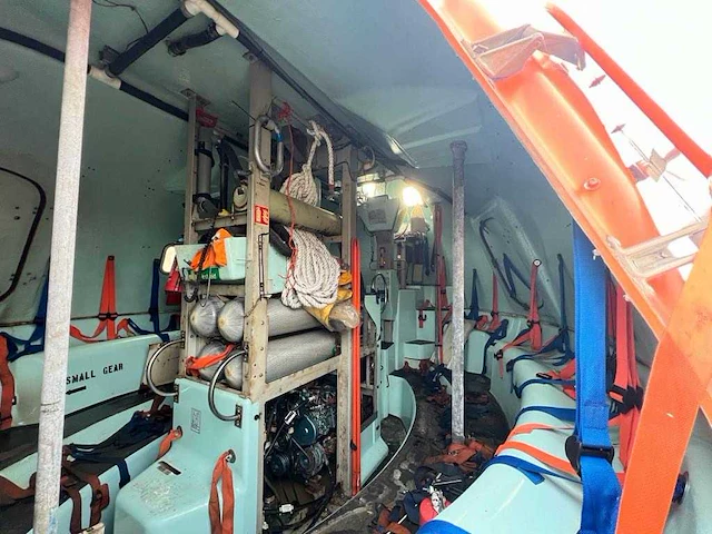 Whittakerq ca5400 reddingsboot “lifeboat” - afbeelding 14 van  26