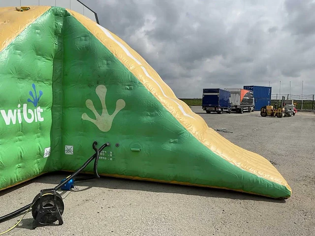 Wibit - action tower xxl - aquapark speeltoestel (c) - afbeelding 8 van  9