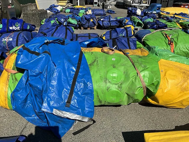 Wibit - compleet aquapark met toebehoren - afbeelding 22 van  26