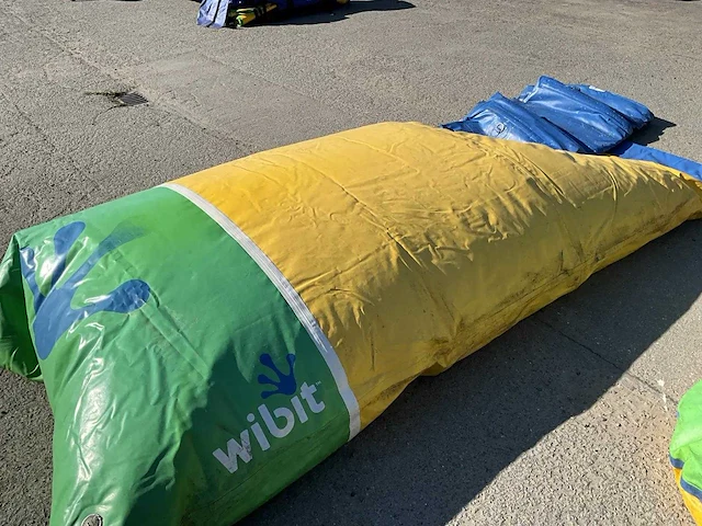 Wibit - compleet aquapark met toebehoren - afbeelding 25 van  26