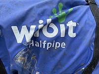 Wibit - halfpipe - aquapark speeltoestel (c) - afbeelding 5 van  9