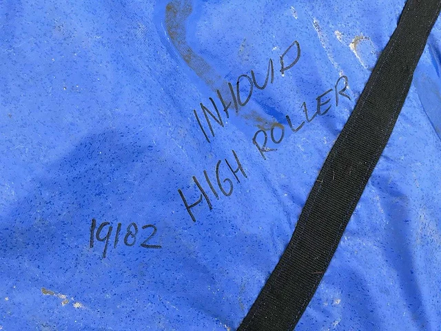 Wibit - highroller - aquapark speeltoestel (c) - afbeelding 4 van  6