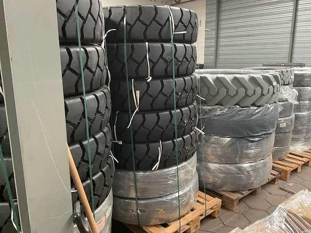 Wide-wall heftruck band (7x) - afbeelding 1 van  3