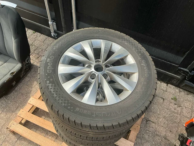 Wiel 215/60r16 (4x) - afbeelding 3 van  4