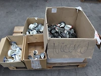 Wielen in diverse maten en uitvoeringen op pallet. - afbeelding 1 van  2