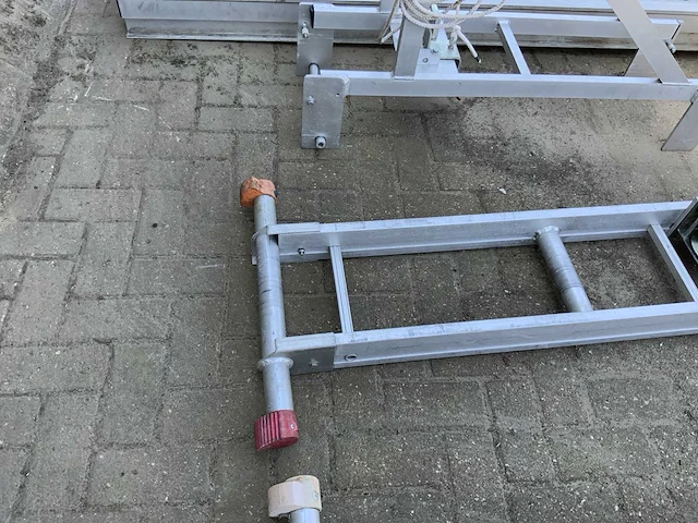 Wienese aluminium gevel/optreksteiger - afbeelding 8 van  13