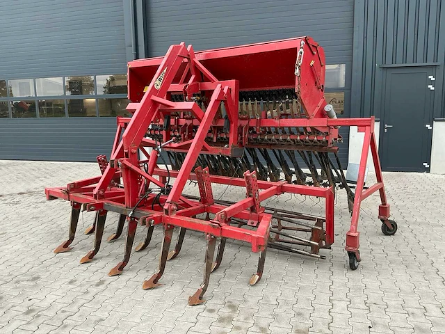 Wifo cultivator met pijpen zaaimachine - afbeelding 12 van  26