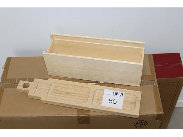 Wijngeschenksets met borrelplank en reclame opdruk. 10 stuks. - afbeelding 1 van  2
