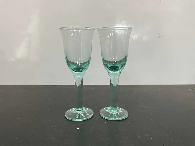 Wijnglas groen servies, glaswerk en bestek (42x) - afbeelding 1 van  1