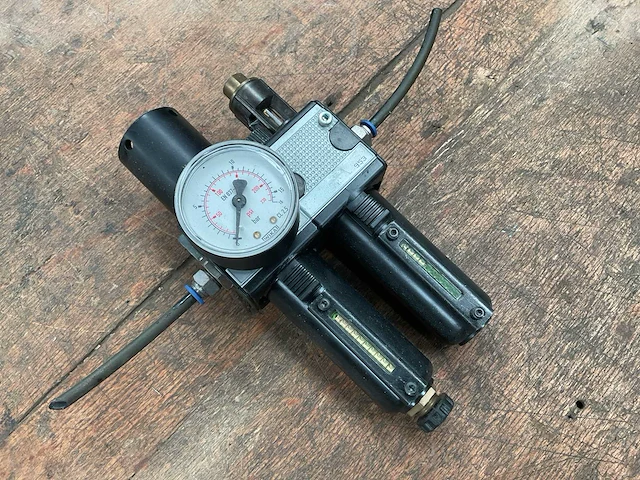 Wika 953 luchtverzorging unit - afbeelding 1 van  3