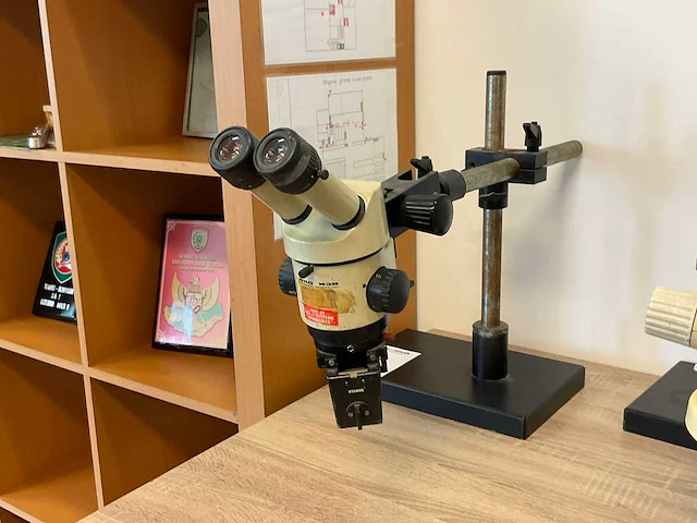 Wild heerbrugg m38 microscope - afbeelding 1 van  6